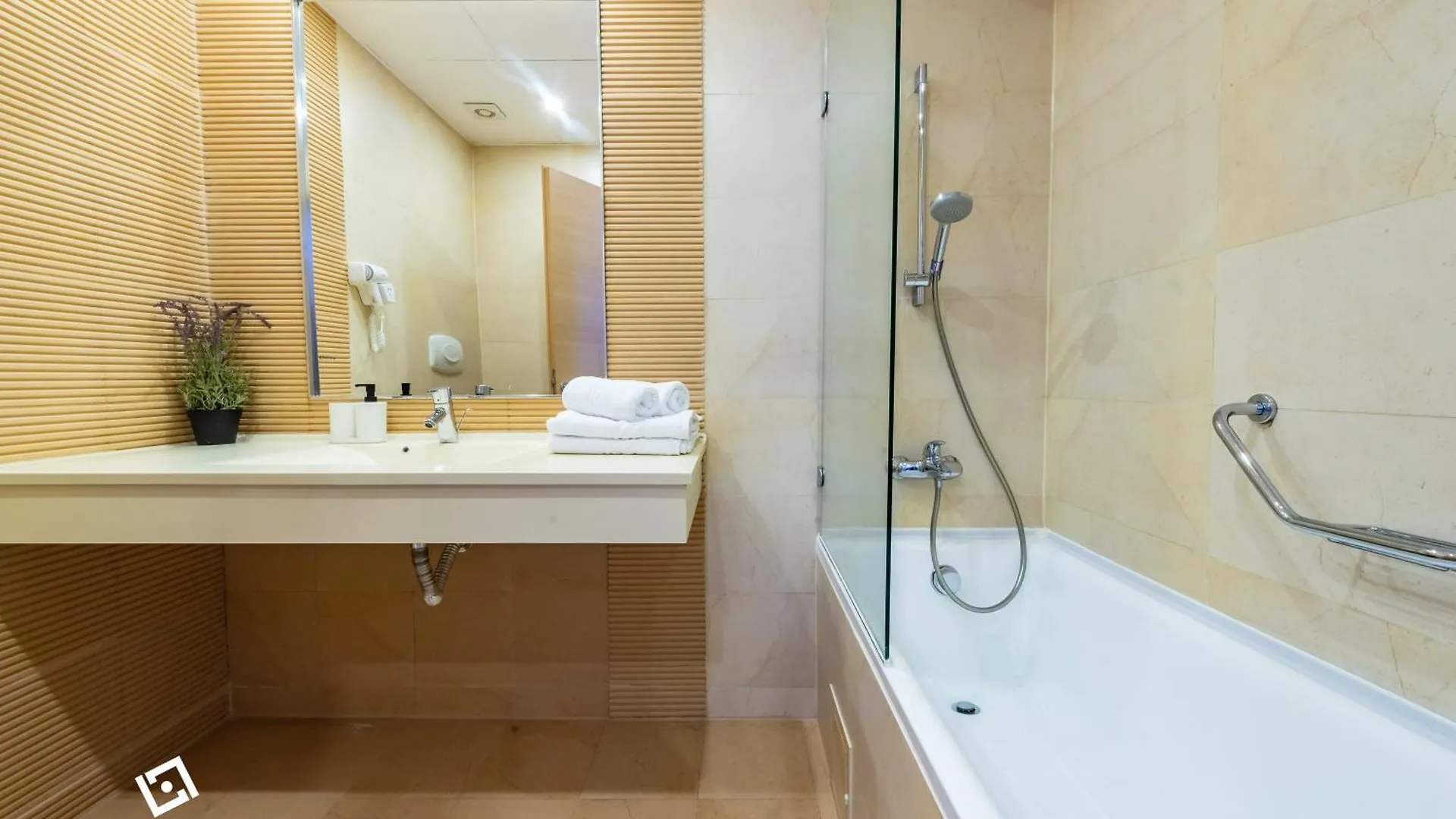 Apartment Blue Studio Rin Free Parking Bucharest Romania